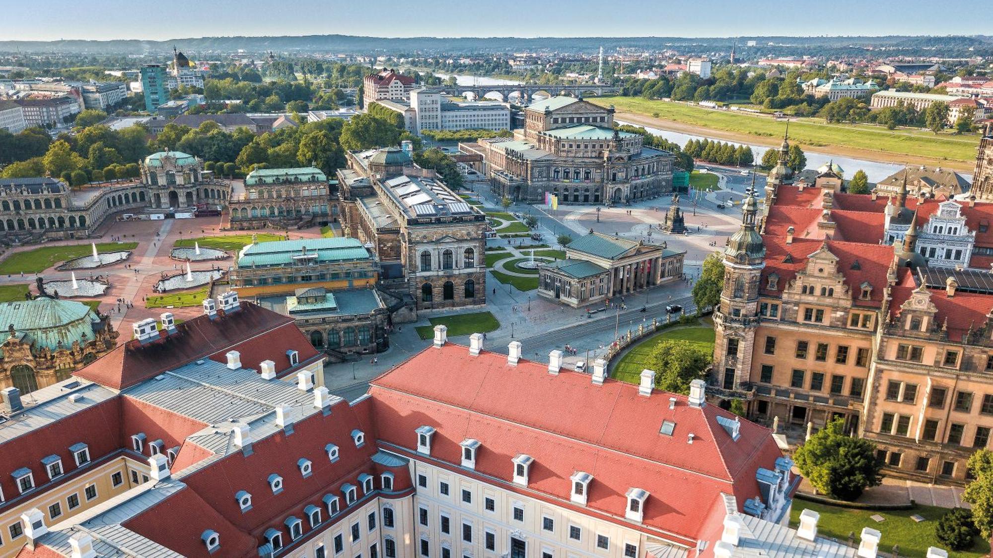 Hotel Taschenbergpalais Kempinski Dresden Exterior photo Aerial view of the square