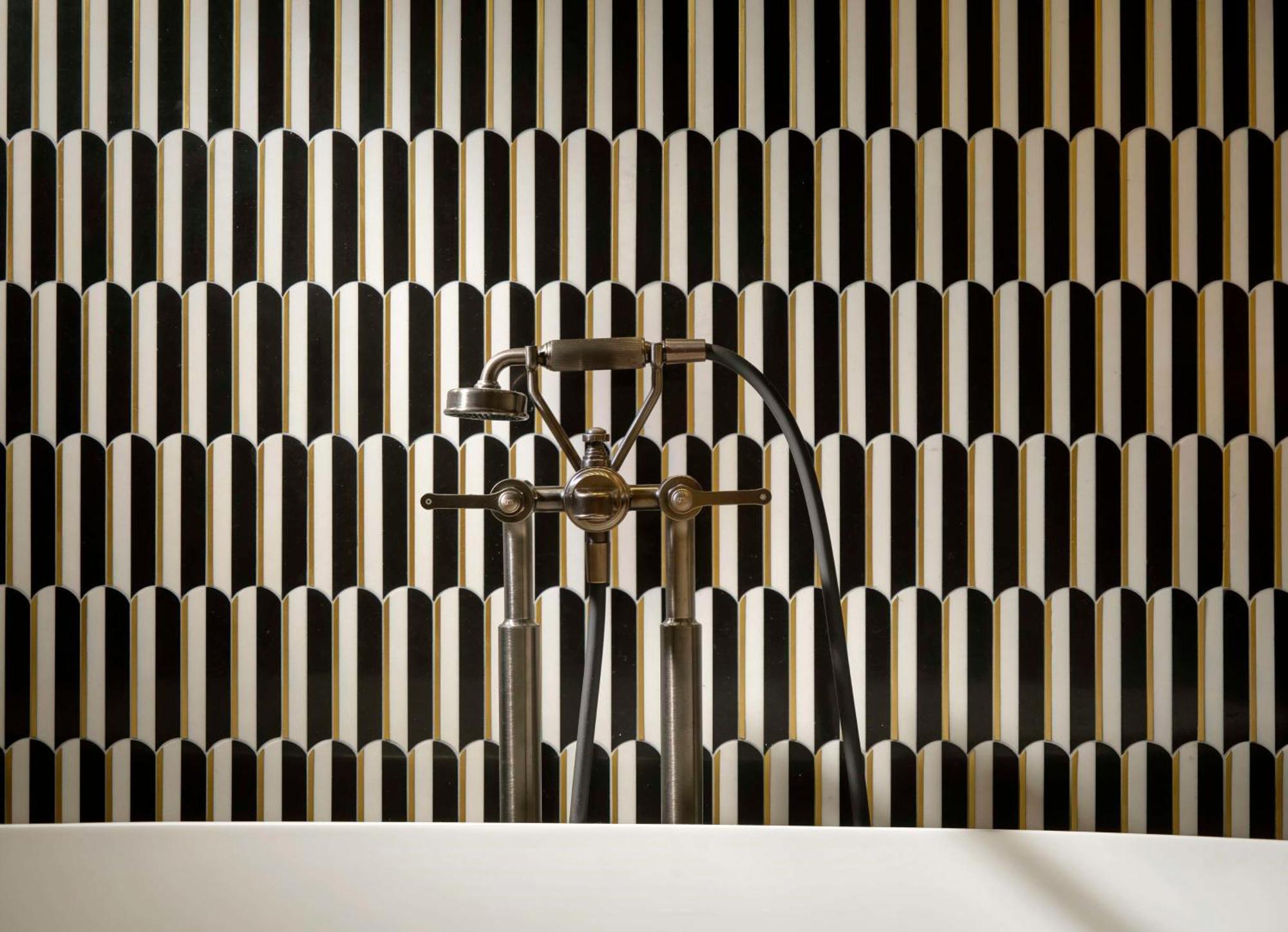 Hotel Taschenbergpalais Kempinski Dresden Exterior photo A wall mounted bath shower mixer