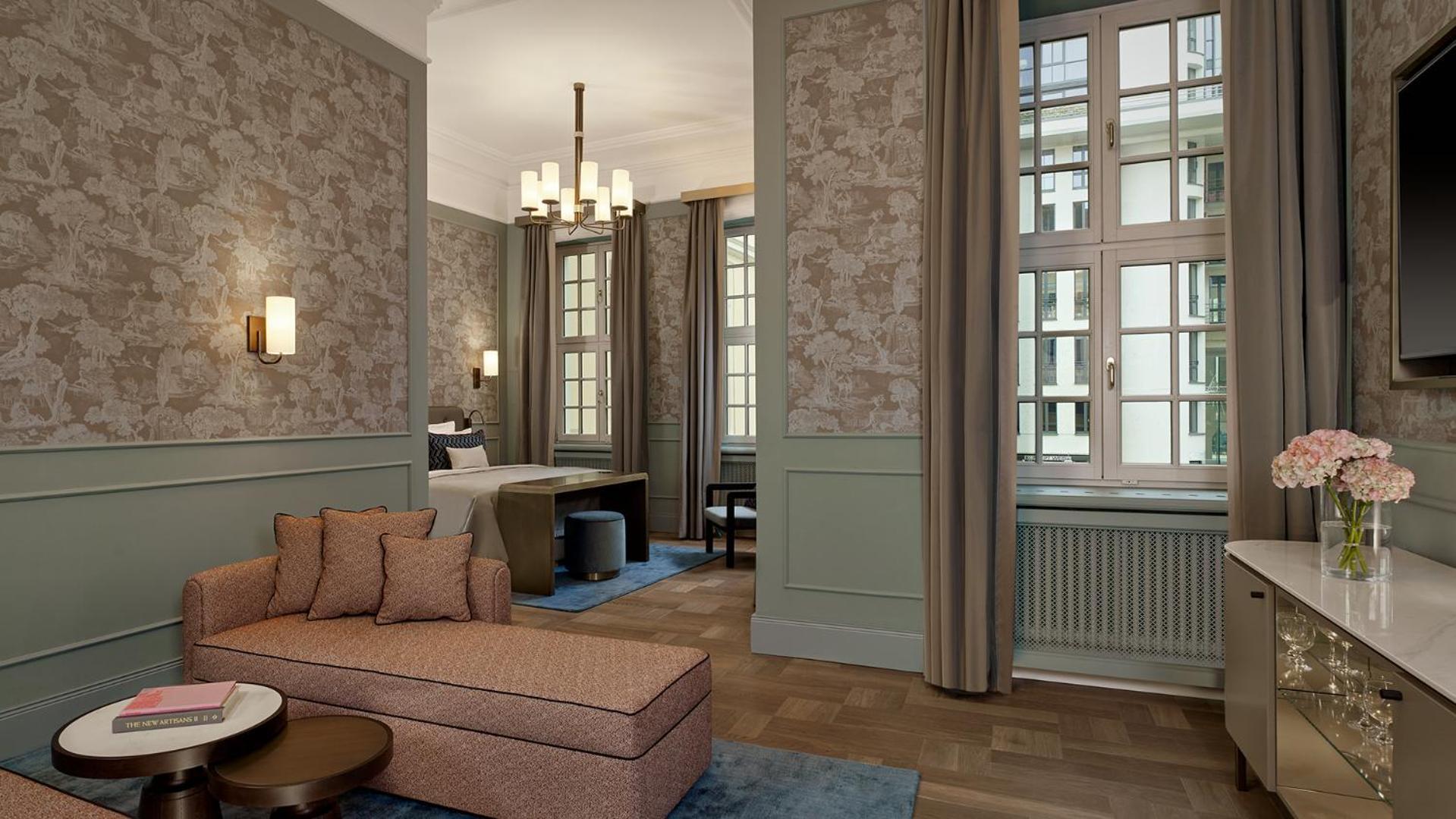 Hotel Taschenbergpalais Kempinski Dresden Exterior photo A suite at the hotel